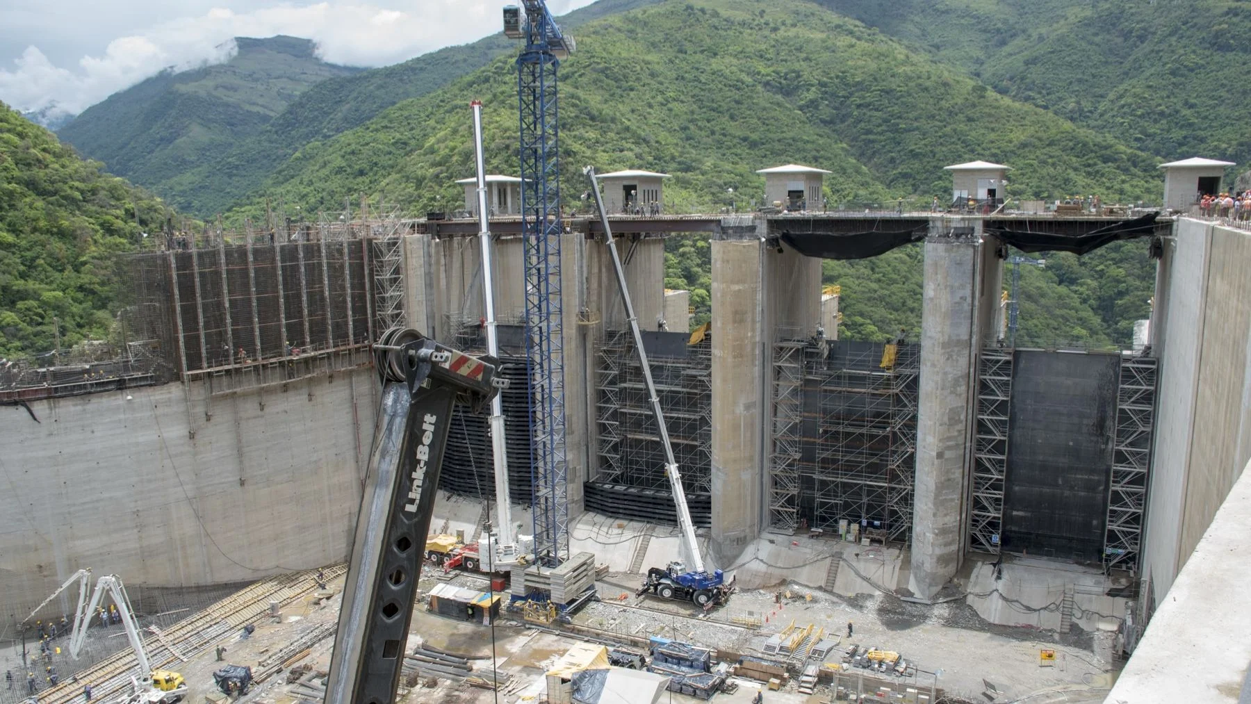 la mega presa de Ituango: cómo Colombia está cambiando su energía la mega presa de Ituango: cómo Colombia está cambiando su energía