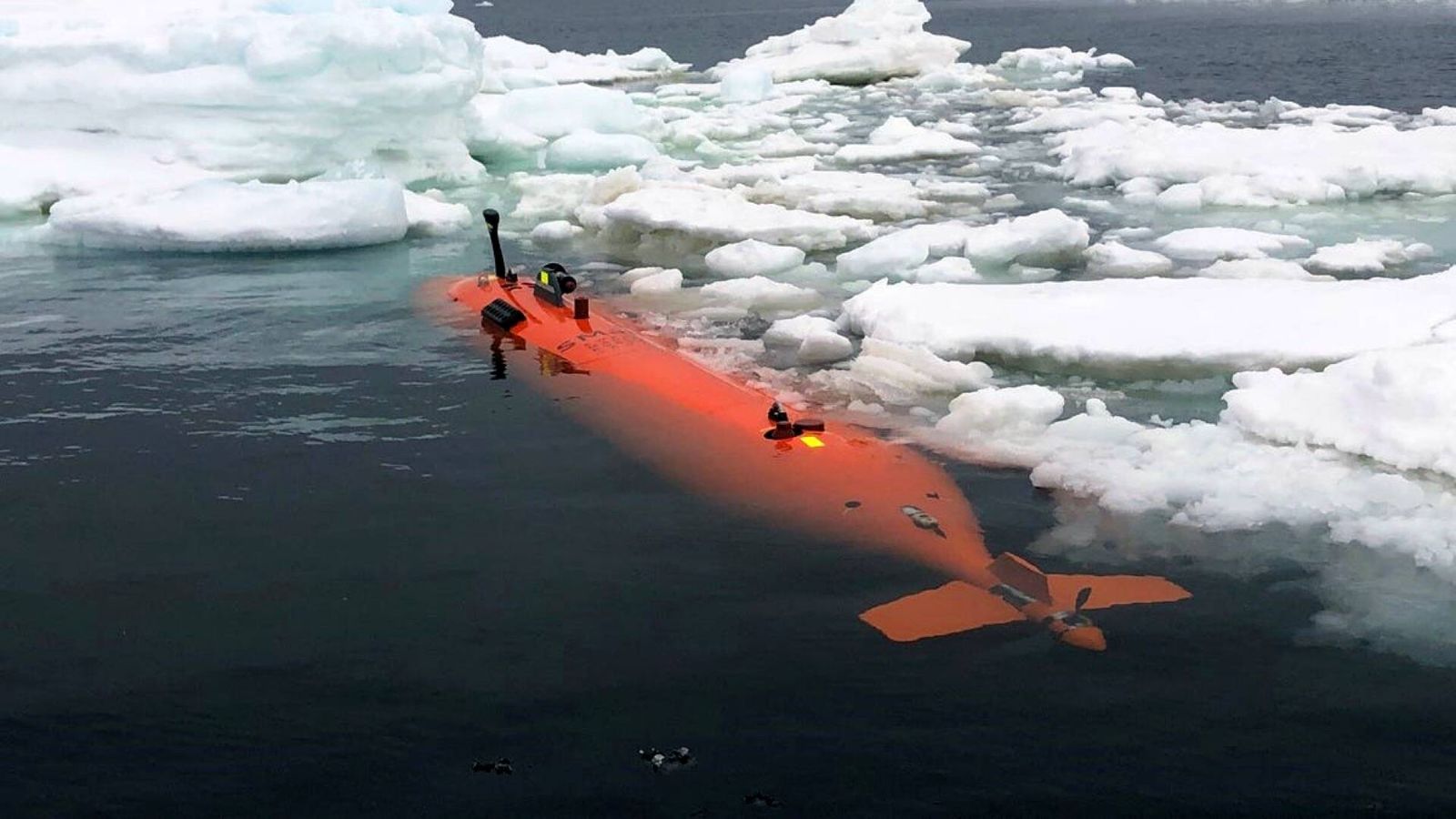 Misión a la Antártida: Buscan Secretos Bajo el Hielo con IA Misión a la Antártida: Buscan Secretos Bajo el Hielo con IA