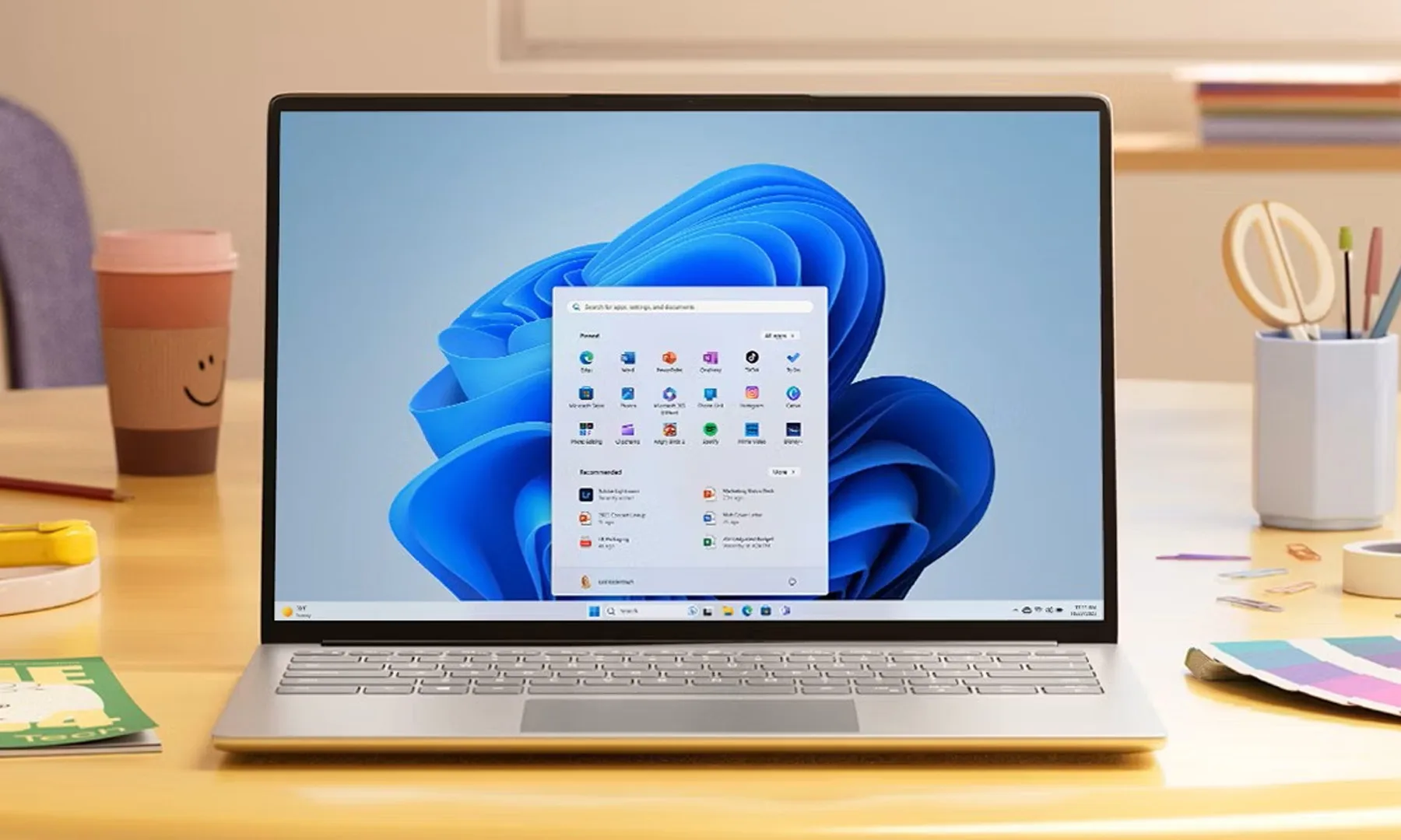 taskbar de Windows 11 vuelve a ser personalizable taskbar de Windows 11 vuelve a ser personalizable