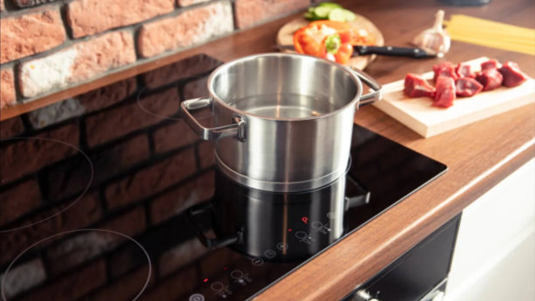 La revolución en la cocina: adiós a la vitrocerámica y la inducción La revolución en la cocina: adiós a la vitrocerámica y la inducción