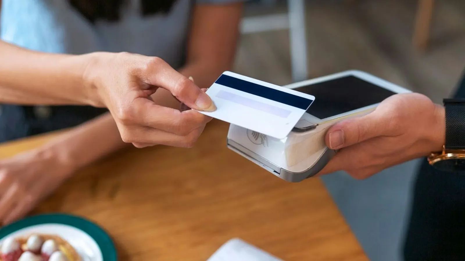 ¿El papel de aluminio protege realmente tu tarjeta bancaria de robos contactless? ¿El papel de aluminio protege realmente tu tarjeta bancaria de robos contactless?