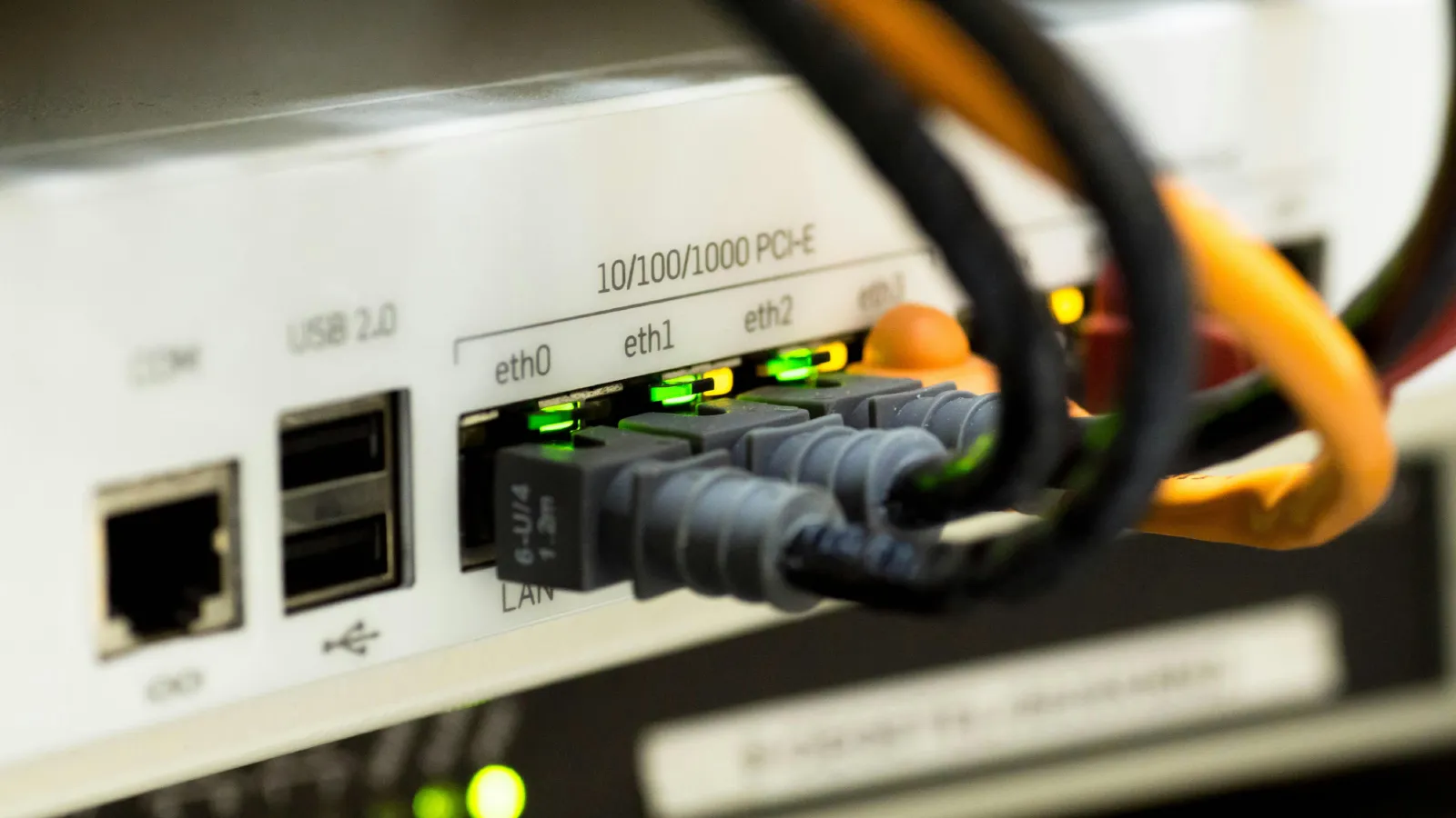Descubre cómo el puerto Ethernet de tu router puede transformar tu hogar más allá de la conexión a Internet Descubre cómo el puerto Ethernet de tu router puede transformar tu hogar más allá de la conexión a Internet
