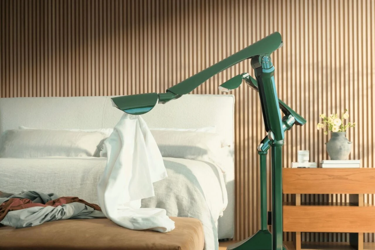 lampara robot que pliega ropa y hace tu cama lampara robot que pliega ropa y hace tu cama
