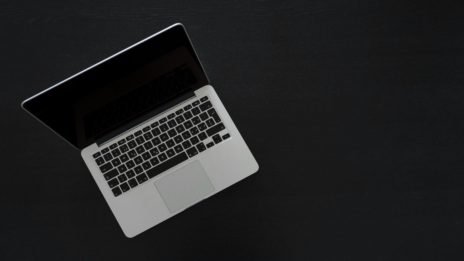 MacBook Air 2008: El Portátil Que Anticipó el Futuro MacBook Air 2008: El Portátil Que Anticipó el Futuro