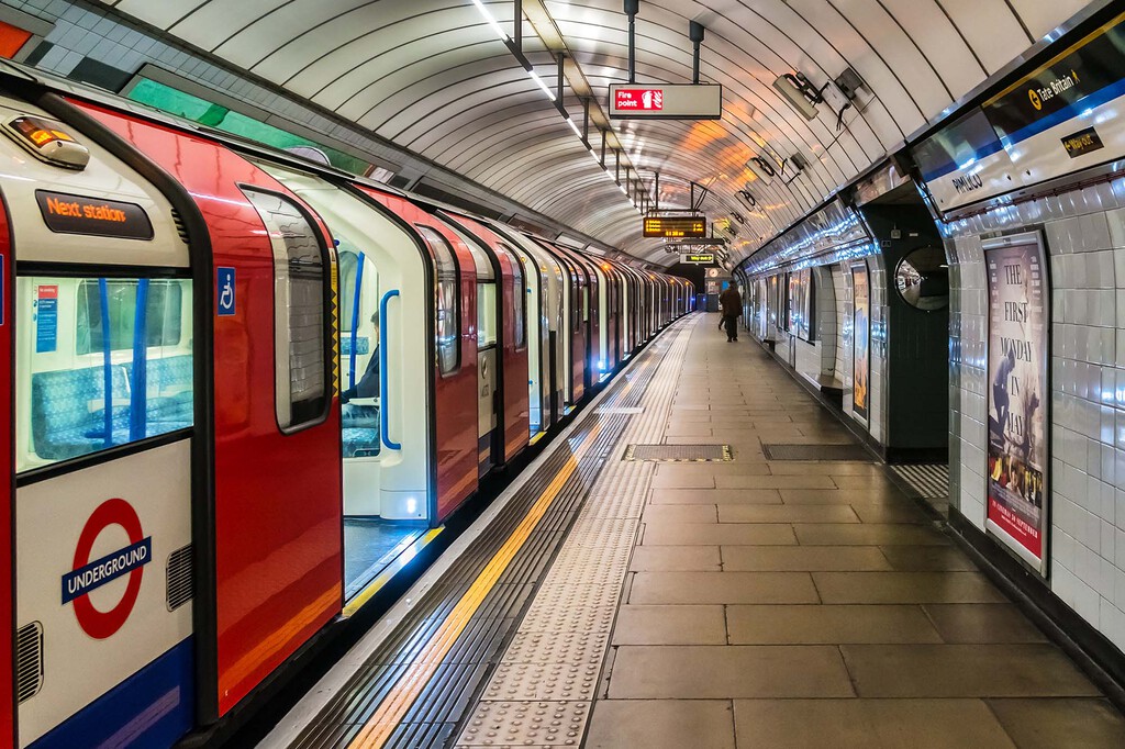 cómo nació el primer metro del mundo en londres cómo nació el primer metro del mundo en londres