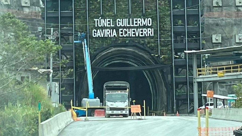 Túnel del Toyo: El Túnel Más Largo e Inteligente de América Latina Túnel del Toyo: El Túnel Más Largo e Inteligente de América Latina