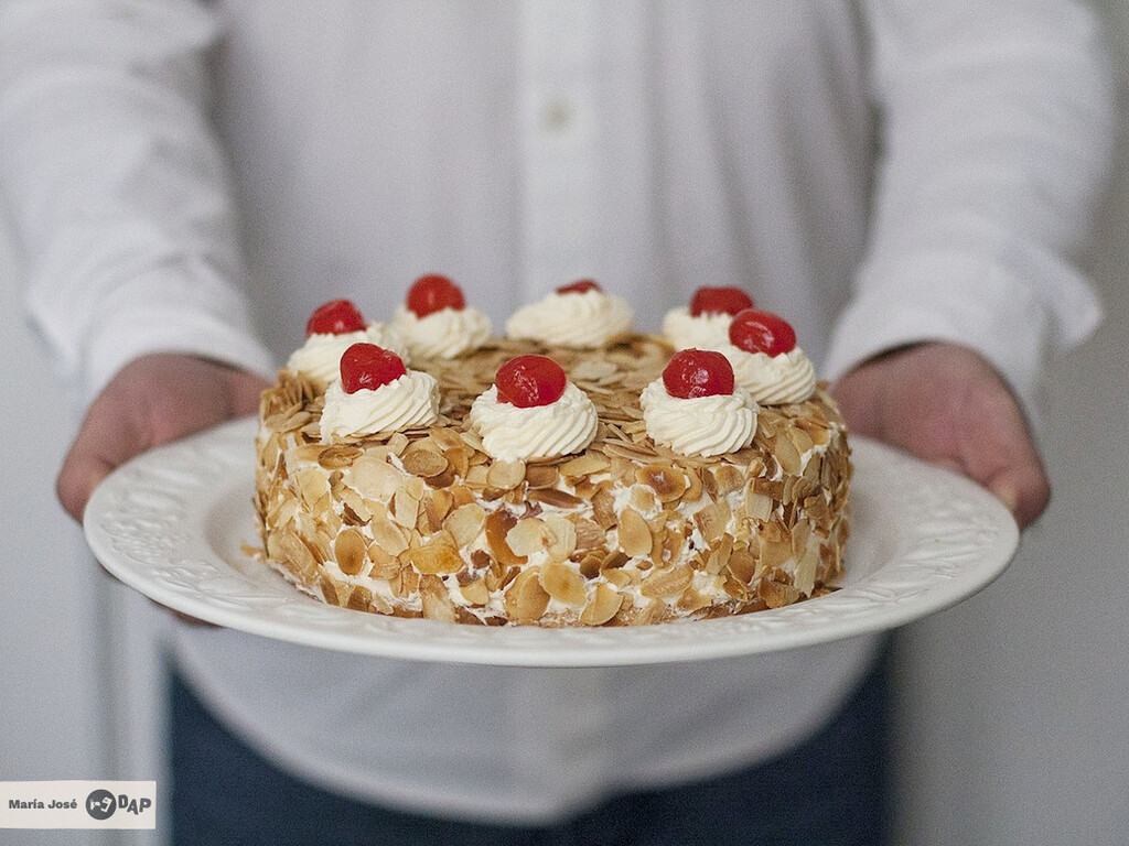 descubre la tarta sara, el postre estrella del lunes de pascua descubre la tarta sara, el postre estrella del lunes de pascua