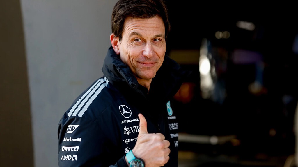 Mercedes F1 busca adquirir Alpine para crear su filial 'Toto Rosso' Mercedes F1 busca adquirir Alpine para crear su filial 'Toto Rosso'