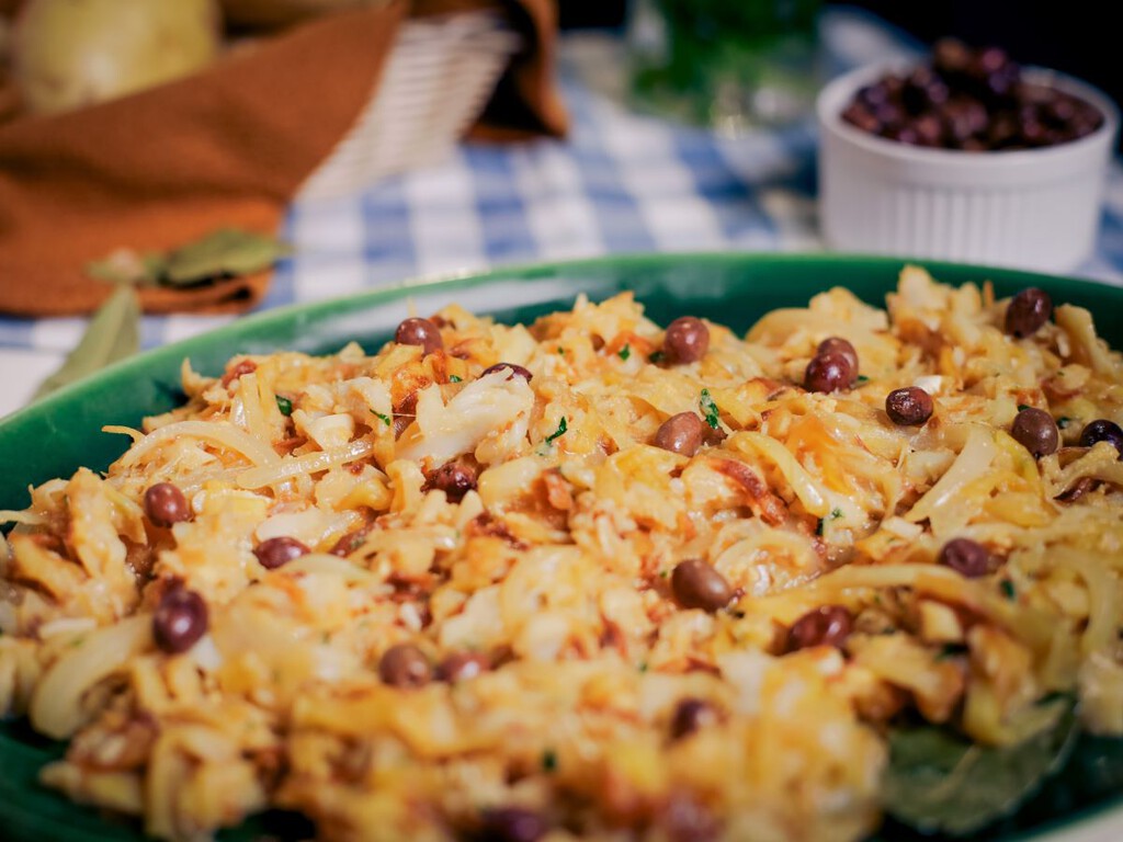 Bacalao a bras: la receta crujiente y cremosa que conquista Portugal y España Bacalao a bras: la receta crujiente y cremosa que conquista Portugal y España