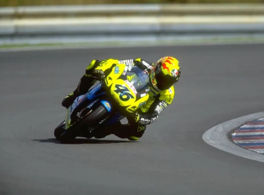 La moto de Valentino Rossi que lo convirtió en leyenda vuelve 30 años después La moto de Valentino Rossi que lo convirtió en leyenda vuelve 30 años después