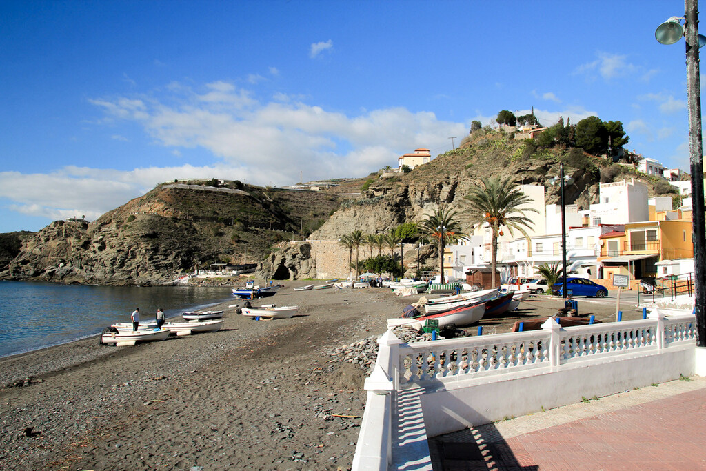 La Rábita, el pueblo pesquero de Granada con las mejores vistas al mar y pescado barato La Rábita, el pueblo pesquero de Granada con las mejores vistas al mar y pescado barato
