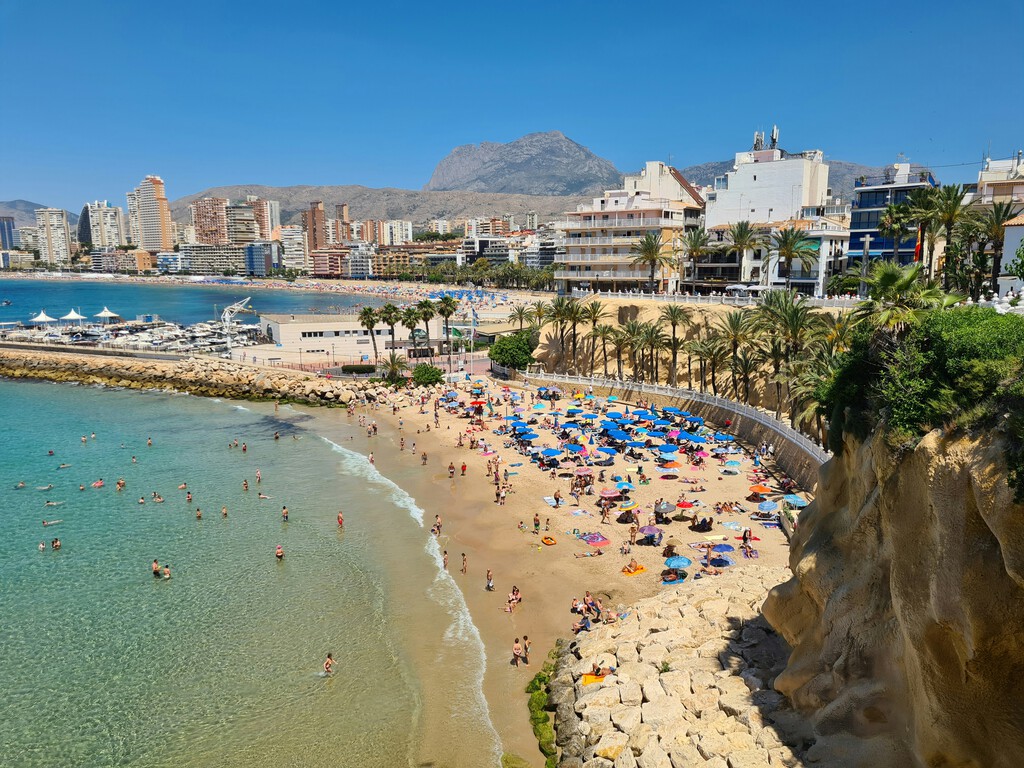 España enfrenta la caída del turismo masivo desde EE UU y busca nuevas estrategias España enfrenta la caída del turismo masivo desde EE UU y busca nuevas estrategias