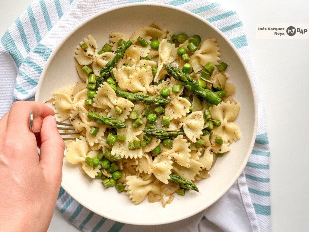 descubre la farfalle con espárragos y guisantes que hará brillar tu primavera descubre la farfalle con espárragos y guisantes que hará brillar tu primavera