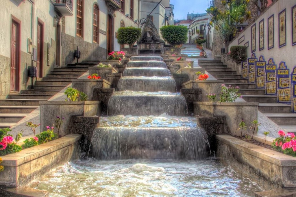 Firgas, un pueblo de Gran Canaria con cascada y molino del siglo XVI ideal para una escapada en camper Firgas, un pueblo de Gran Canaria con cascada y molino del siglo XVI ideal para una escapada en camper