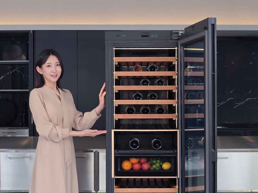 Samsung lleva la inteligencia artificial a la vinoteca: controla temperatura y presentación Samsung lleva la inteligencia artificial a la vinoteca: controla temperatura y presentación