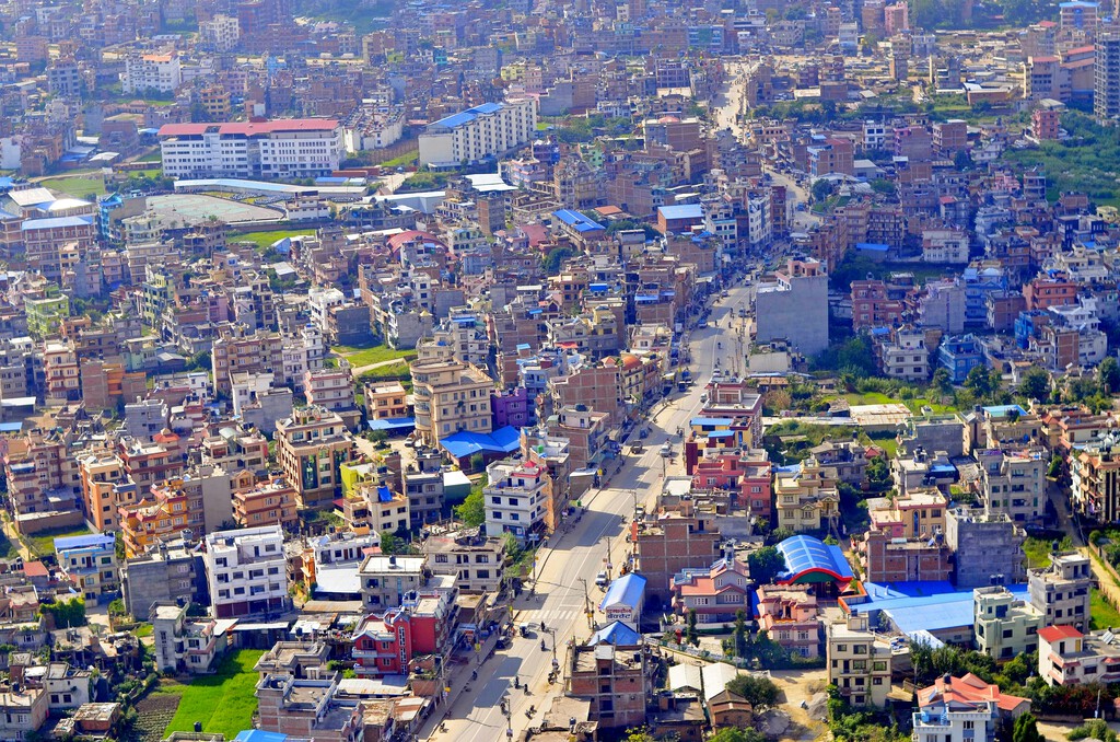 Nepal usa toneladas de residuos plásticos para hacer carreteras sostenibles Nepal usa toneladas de residuos plásticos para hacer carreteras sostenibles