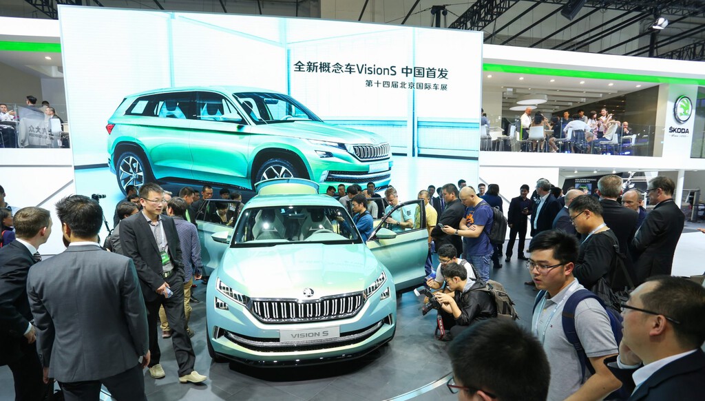 Primero Stellantis y ahora Volkswagen: cómo China expulsa a las marcas occidentales del mayor mercado de coches Primero Stellantis y ahora Volkswagen: cómo China expulsa a las marcas occidentales del mayor mercado de coches