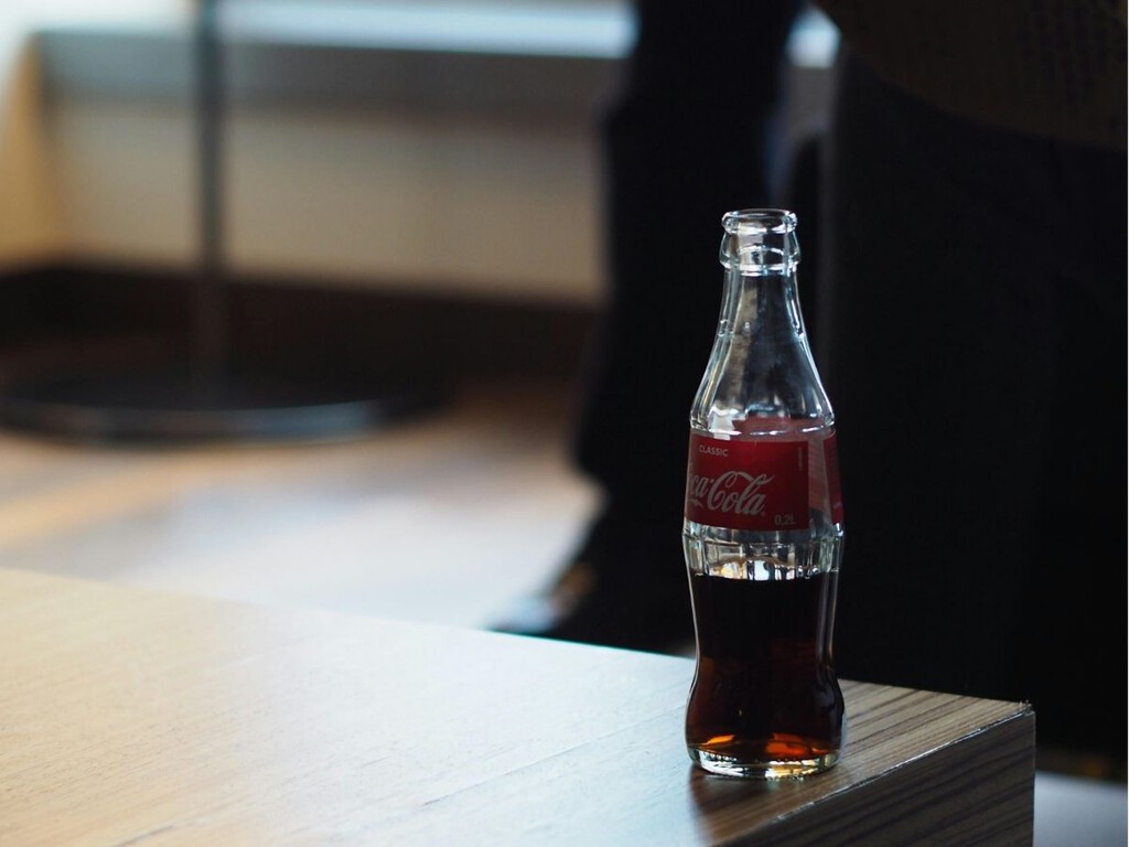 Coca-Cola cambió su receta para vencer a Pepsi y terminó en una de sus mayores crisis Coca-Cola cambió su receta para vencer a Pepsi y terminó en una de sus mayores crisis