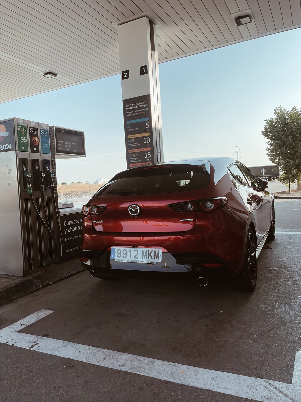 Ahorra hasta 100 € en Semana Santa con un coche eléctrico: descubre el cálculo de costos Ahorra hasta 100 € en Semana Santa con un coche eléctrico: descubre el cálculo de costos