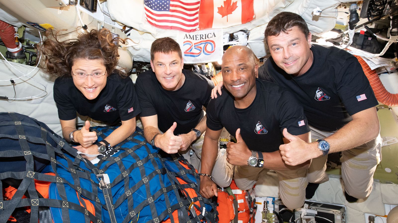 astronautas pierden fuerza en manos al volver a la Tierra astronautas pierden fuerza en manos al volver a la Tierra