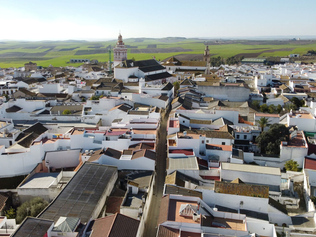 Fuentes de Andalucía: el pueblo sevillano que enamora con sus alarifes, sus garbanzos y una vía verde de ensueño Fuentes de Andalucía: el pueblo sevillano que enamora con sus alarifes, sus garbanzos y una vía verde de ensueño
