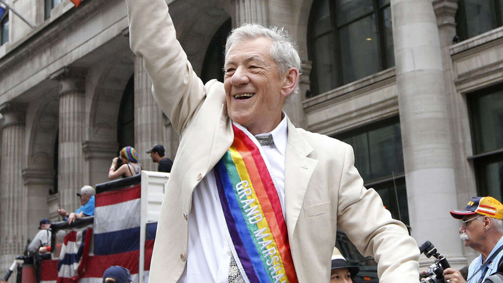ian mckellen cuenta el consejo de alec guinness para dejar de defender al colectivo lgbt ian mckellen cuenta el consejo de alec guinness para dejar de defender al colectivo lgbt