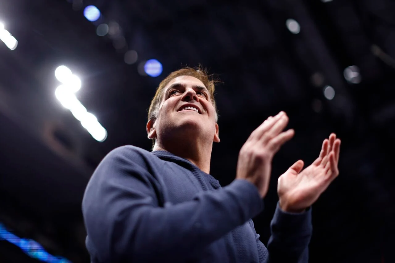 Mark Cuban vende la mayoría de sus bitcoins porque 'ha perdido el sentido' Mark Cuban vende la mayoría de sus bitcoins porque 'ha perdido el sentido'