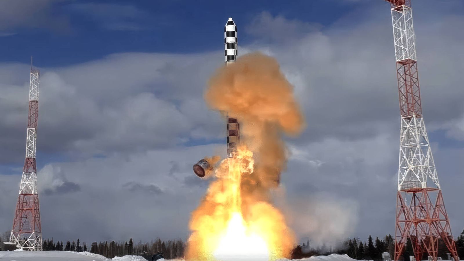 Rusia despliega el misil Satán II, un arma de destrucción masiva Rusia despliega el misil Satán II, un arma de destrucción masiva