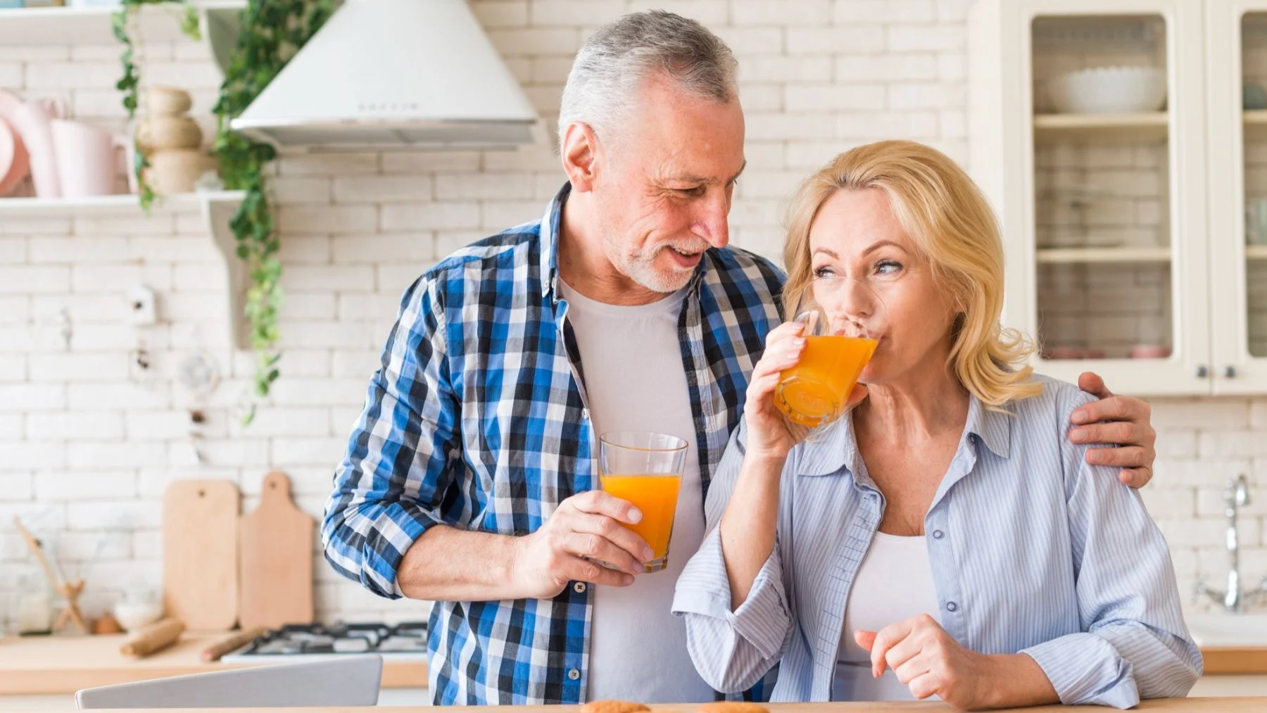 El azúcar de los zumos y refrescos: ¿tienen el mismo efecto en el cuerpo? El azúcar de los zumos y refrescos: ¿tienen el mismo efecto en el cuerpo?