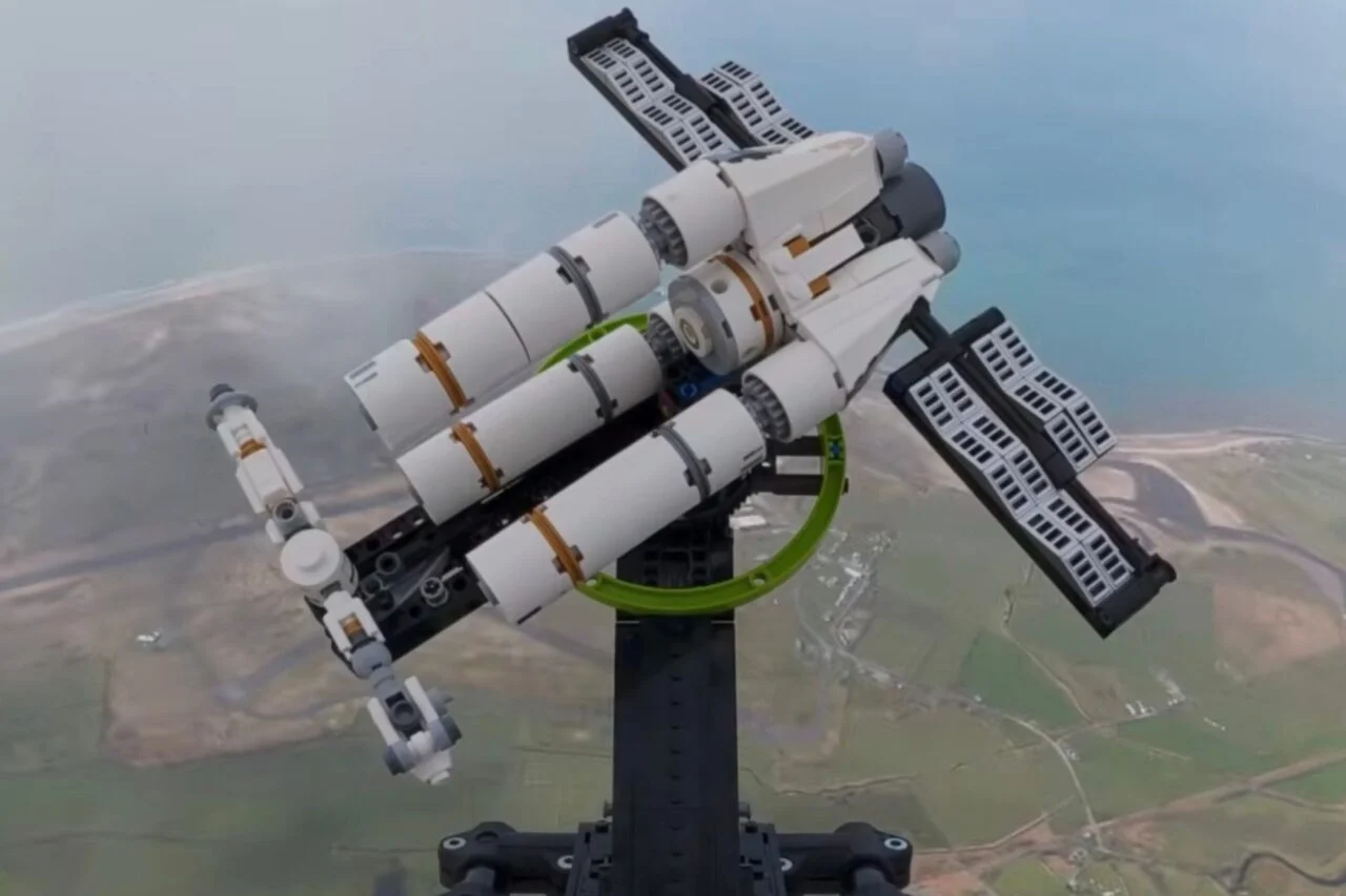 Un set de Lego casi llega al espacio Un set de Lego casi llega al espacio