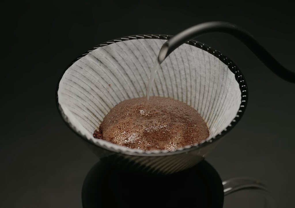 v60 neo: la nueva cara del café de filtro que sorprende a los jóvenes v60 neo: la nueva cara del café de filtro que sorprende a los jóvenes