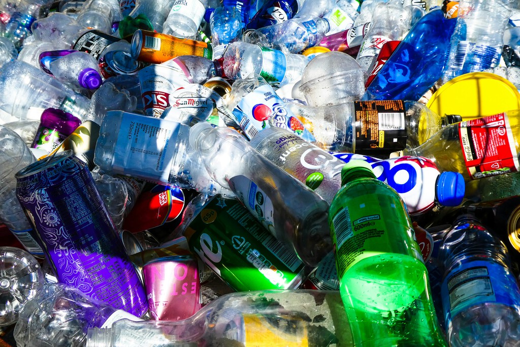 el fraude del reciclaje de plástico: por qué solo se recicla el 9 % el fraude del reciclaje de plástico: por qué solo se recicla el 9 %