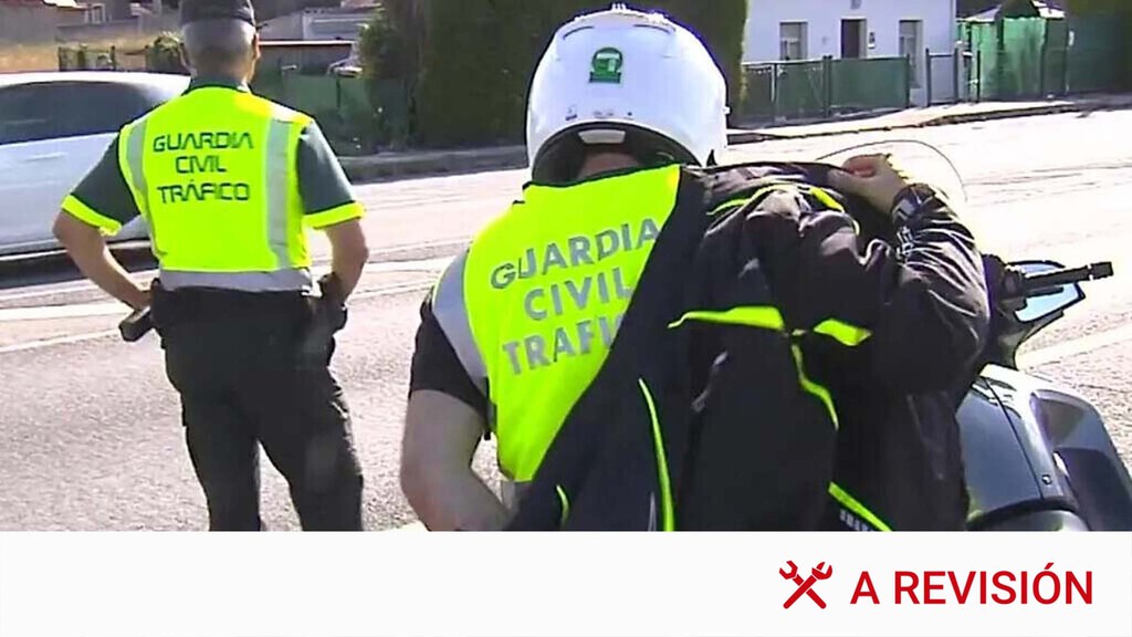 La Guardia Civil vuelve con sus motos camufladas para controlar las carreteras este verano La Guardia Civil vuelve con sus motos camufladas para controlar las carreteras este verano