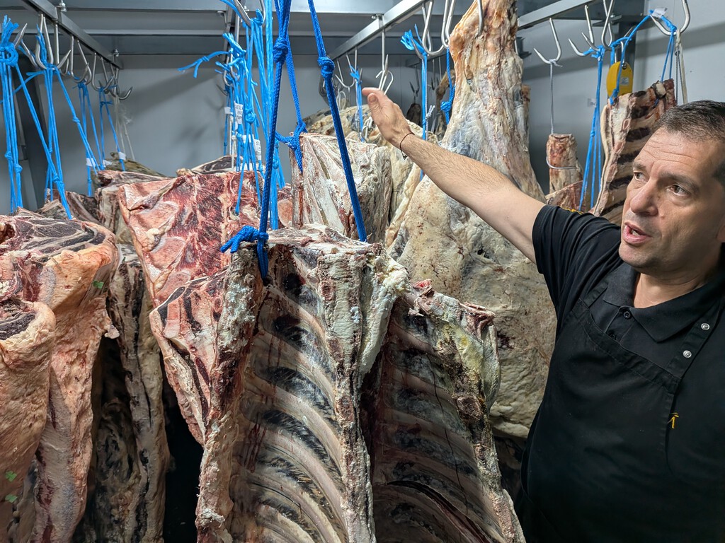 El templo carnívoro de Valencia: un asador con 20 años de historia en carnes maduradas El templo carnívoro de Valencia: un asador con 20 años de historia en carnes maduradas