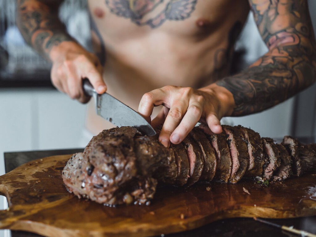 Los hombres europeos han comido mucha más carne que las mujeres durante 10.000 años Los hombres europeos han comido mucha más carne que las mujeres durante 10.000 años