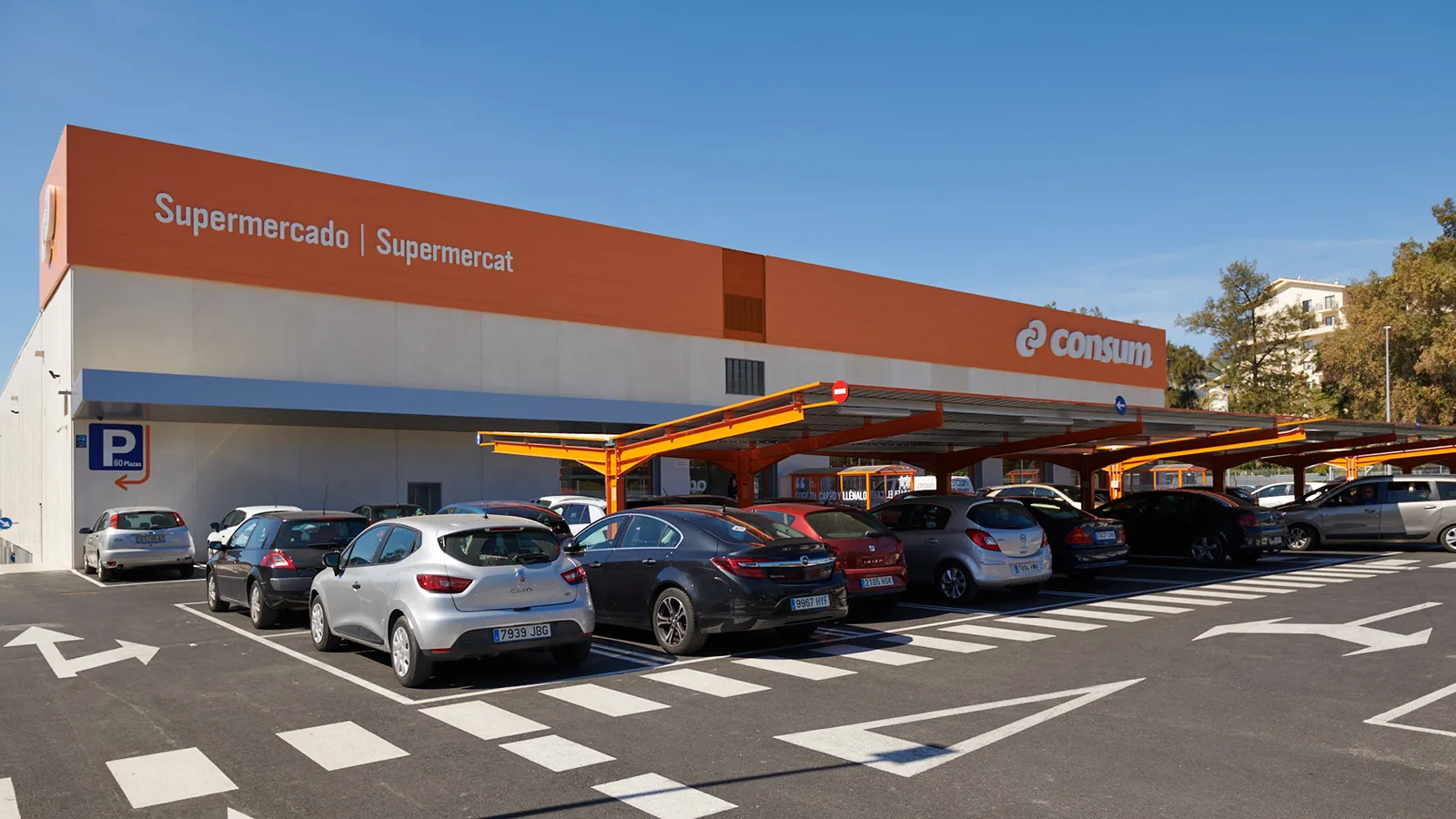Consum abre su primer supermercado en Cox, Alicante, y se planta ante Mercadona Consum abre su primer supermercado en Cox, Alicante, y se planta ante Mercadona