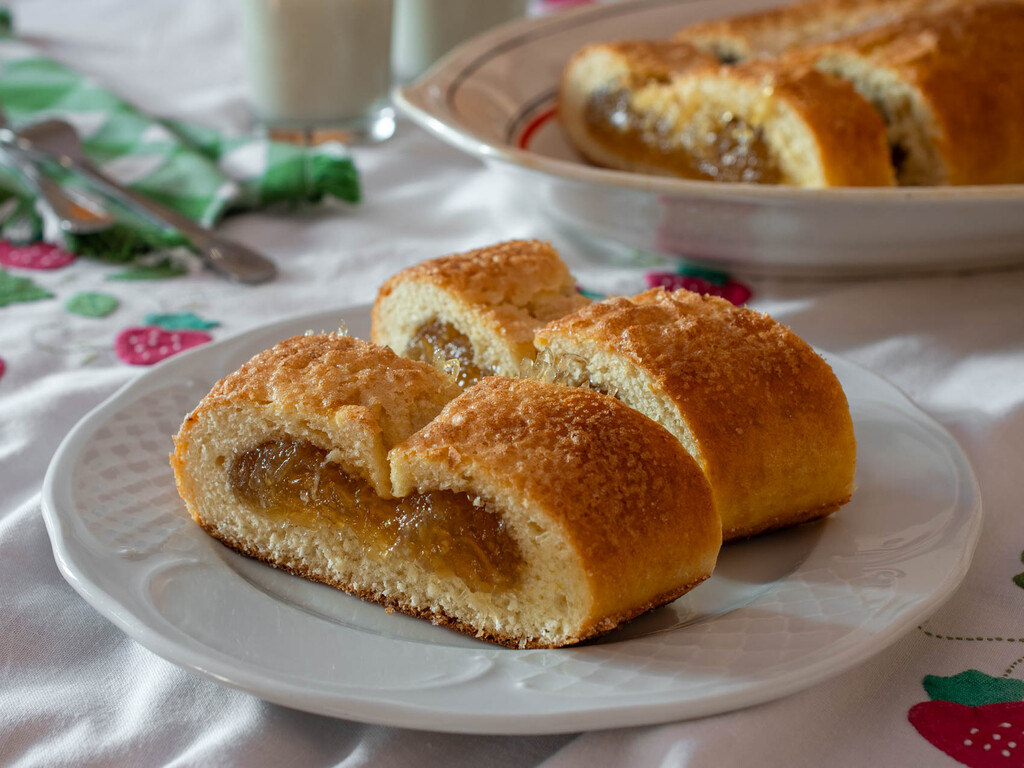 Farinosa de cabello de ángel, dulce tradicional de Pascua en la Comunidad Valenciana Farinosa de cabello de ángel, dulce tradicional de Pascua en la Comunidad Valenciana