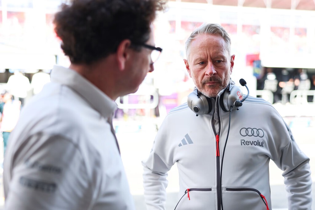 Audi obliga a Aston Martin a pagar una millonada o Wheatley pasará un año en jardinería sin debutar en F1 Audi obliga a Aston Martin a pagar una millonada o Wheatley pasará un año en jardinería sin debutar en F1