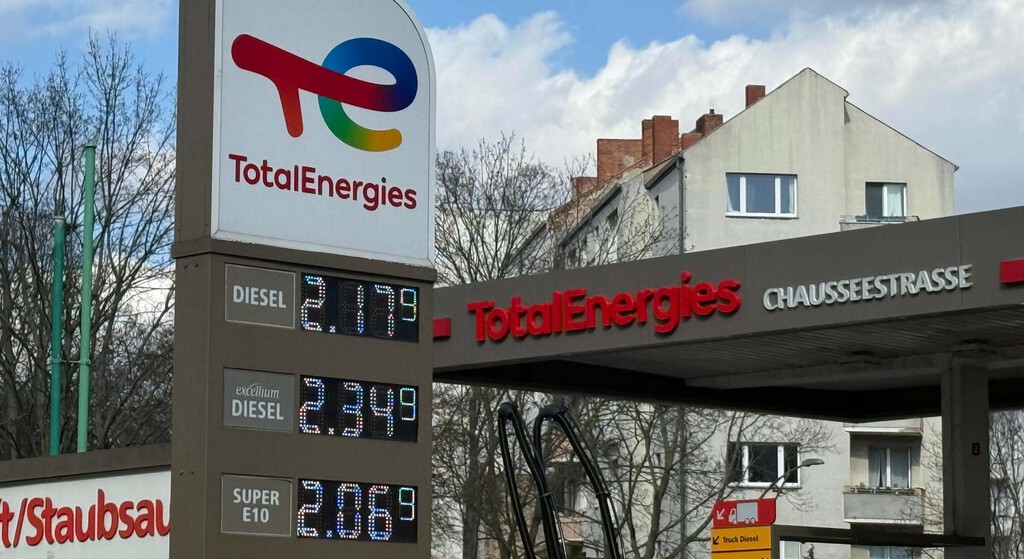 Alemania limita precios de gasolina pero logra efecto contrario con más de 2.300 subidas ilegales Alemania limita precios de gasolina pero logra efecto contrario con más de 2.300 subidas ilegales