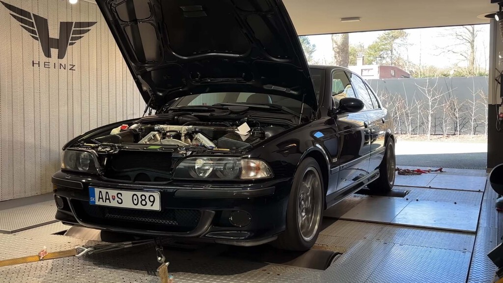 el motor w10 que volkswagen ocultó dentro de un bmw m5 el motor w10 que volkswagen ocultó dentro de un bmw m5