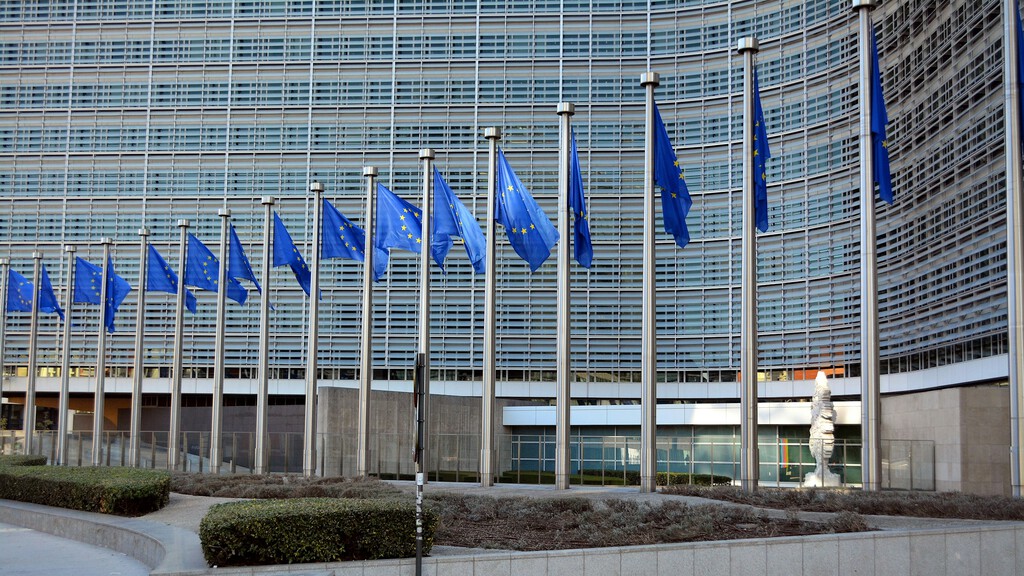 ciberataque a la comisión europea revela posible robo de datos y genera incertidumbre ciberataque a la comisión europea revela posible robo de datos y genera incertidumbre