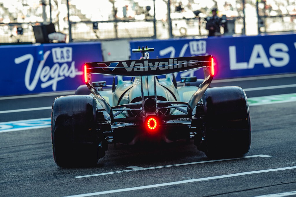 Aston Martin F1 prepara un coche B para Fernando Alonso Aston Martin F1 prepara un coche B para Fernando Alonso
