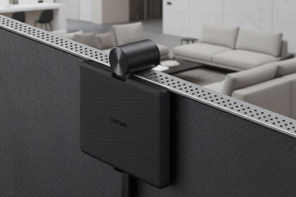 Descubre cómo la Slim Fit Camera transforma tus videollamadas en el televisor Samsung y te hace sentir como si estuvieran en el salón Descubre cómo la Slim Fit Camera transforma tus videollamadas en el televisor Samsung y te hace sentir como si estuvieran en el salón